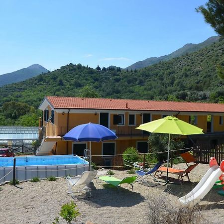 Agriturismo Tendapiccola Ceriale Bagian luar foto